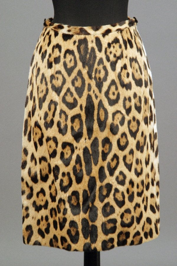 Self-Designed Leopard Skirt Suit And Bowler Hat
